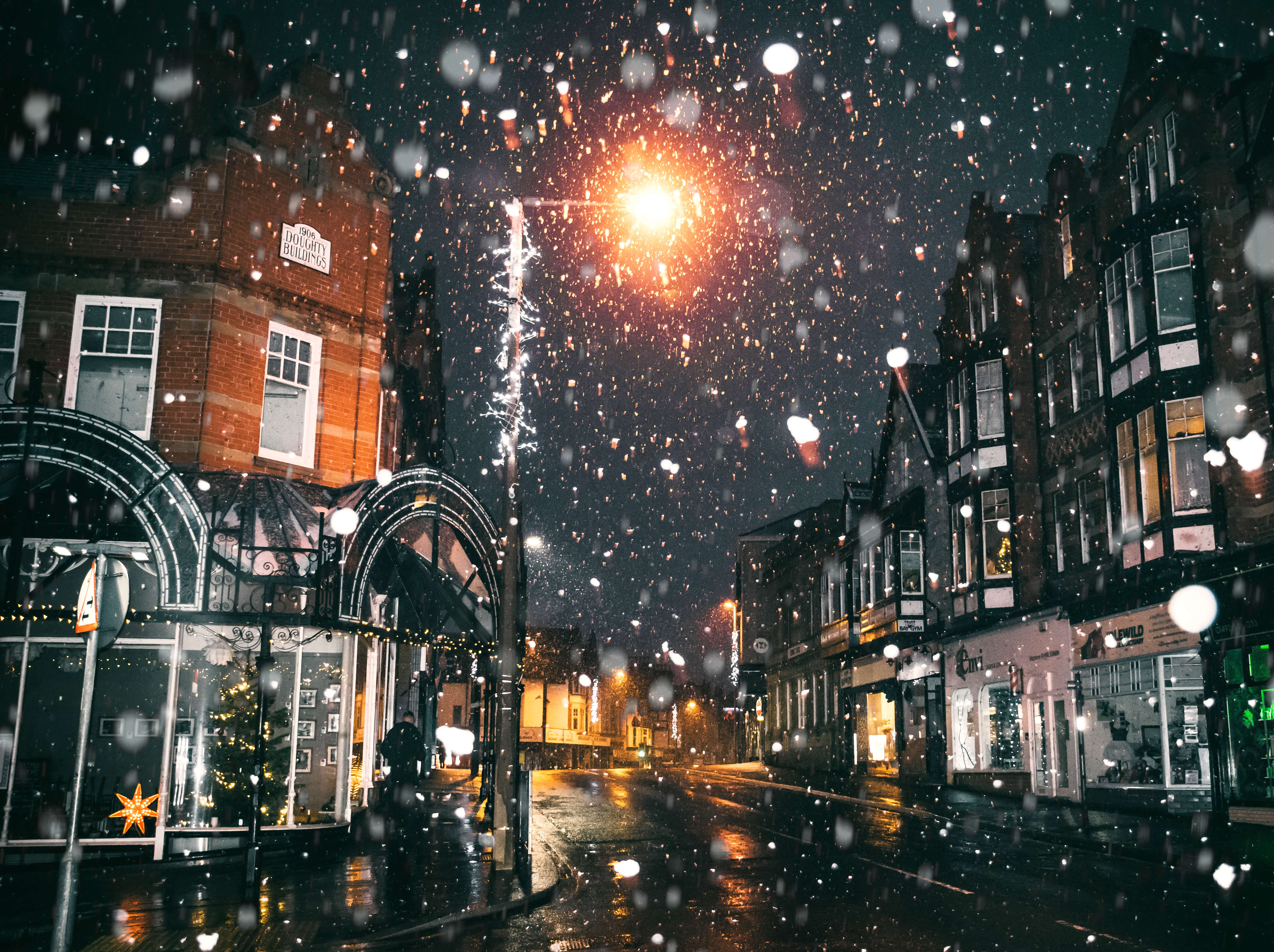 Why winter is a great opportunity for you to update your businesses' storefront signs.